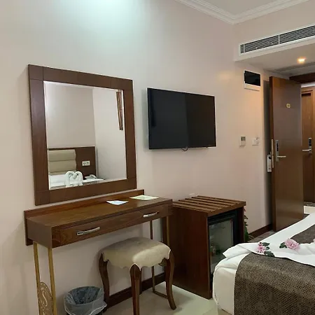 Hotel Saray